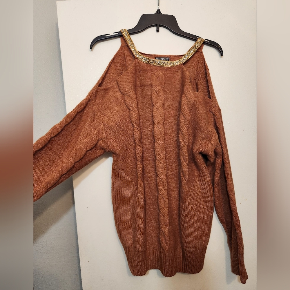 VENUS Embellished Neckline Sweater Nwot-S